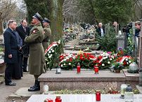 017_Andrzej_Duda_Obchody_12_rocznicy_Katastrofy_Smolenskiej_cmentarz_Doraczynska_20220410_GJB_5696.jpg