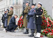012_Andrzej_Duda_Obchody_12_rocznicy_Katastrofy_Smolenskiej_Pomniki_20220410_GJA_0948.jpg