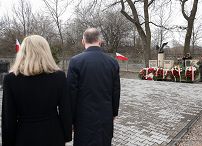 23__Andrzej_Duda_Obchody_12_rocznicy_Katastrofy_Smolenskiej_Cmentarz_Zbigniew_Wassermann_20220410_PK013649.jpg