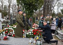 013_Andrzej_Duda_Obchody_12_rocznicy_Katastrofy_Smolenskiej_cmentarz_Pawel_Wypych_20220410_GJB_5632.jpg