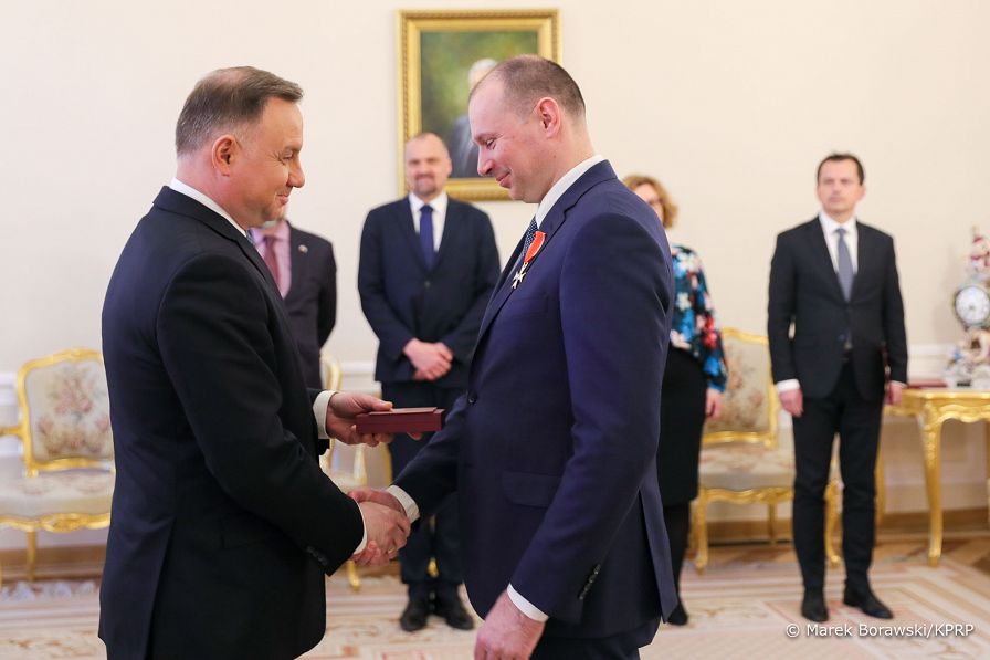 02_PAD_dyr_Dzielski_odznaczenie_20220411_MBO29486.jpg