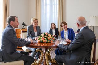 02_AKD_Elke_Budenbender_rozmowy-_20220412_GJB_7234.jpg