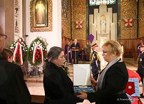 012_Grazyna_Ignaczak-Bandych_msza_pogrzebowa_Ludwik_Dorn_20220413_PK014899.jpg