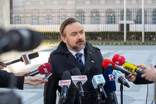 001_min_Szrot_briefing_Ukraina_20220413_KG011365.jpg