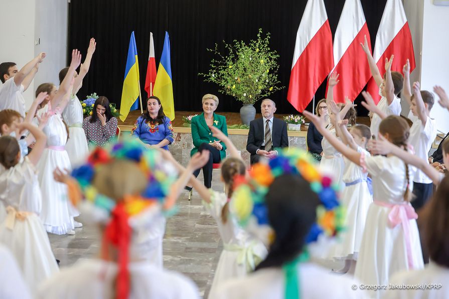 05__Agata_Kornhauser_Duda_spotkanie_Pultusk_20220419_GJB_0969.jpg