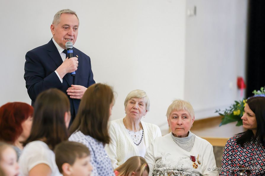 15__Agata_Kornhauser_Duda_spotkanie_Pultusk_20220419_GJB_1228.jpg