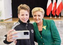 35__Agata_Kornhauser_Duda_spotkanie_Pultusk_20220419_GJB_0299.jpg