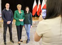 37__Agata_Kornhauser_Duda_spotkanie_Pultusk_20220419_GJB_0288.jpg