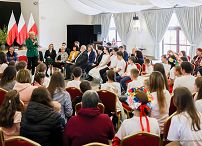 12__Agata_Kornhauser_Duda_spotkanie_Pultusk_20220419_GJA_9583.jpg
