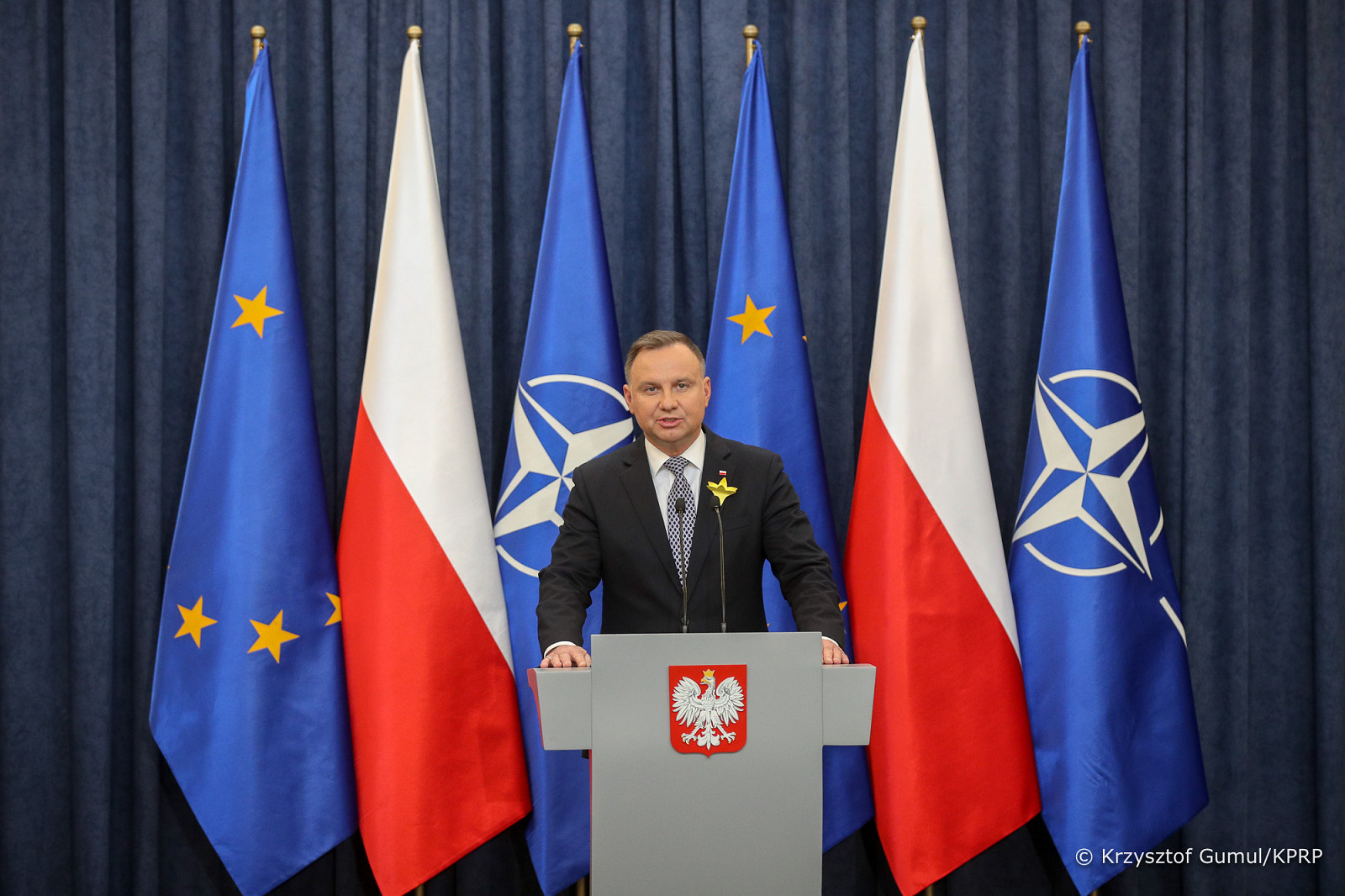 02__Andrzej_Duda_wypowiedz_media_20220419_KG011439.jpg [556.59 KB]