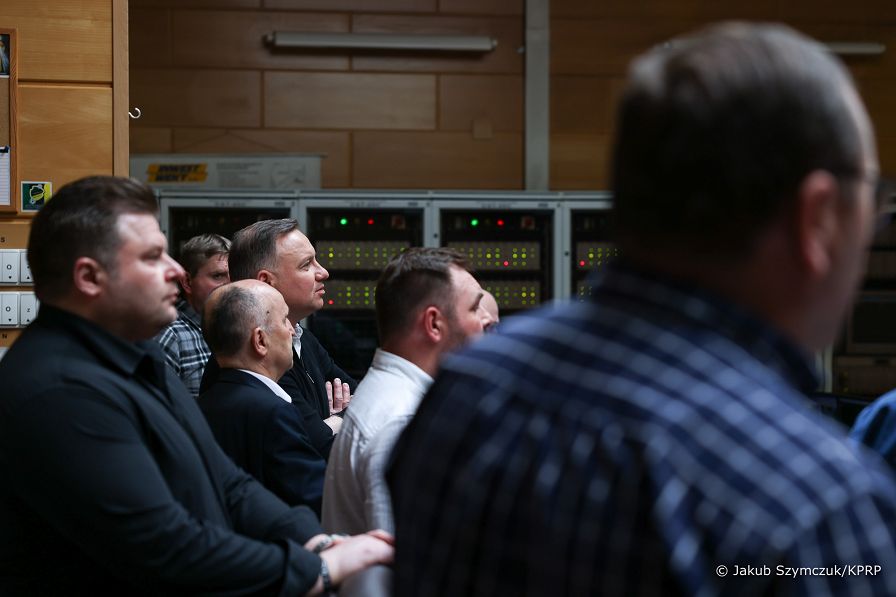 06__Andrzej_Duda_wizyta_KWK_Pniowek_20220421_JSZ_4576.jpg