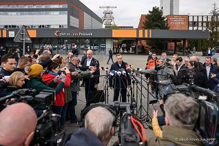 11__Andrzej_Duda_wizyta_KWK_Pniowek_20220421_JSZ_4784.jpg
