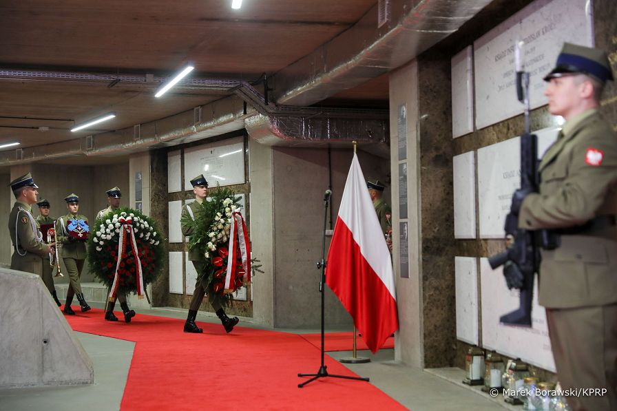 19_PAD_pogrzeb_K_Kaczorowskiej_20220423_MBO23857.jpg
