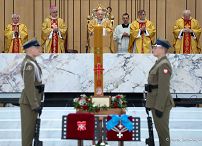 02_PAD_pogrzeb_K_Kaczorowskiej_20220423_MBO15181.jpg