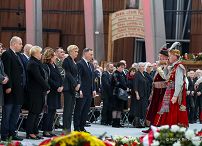 17_PAD_pogrzeb_K_Kaczorowskiej_20220423_MBO15336.jpg