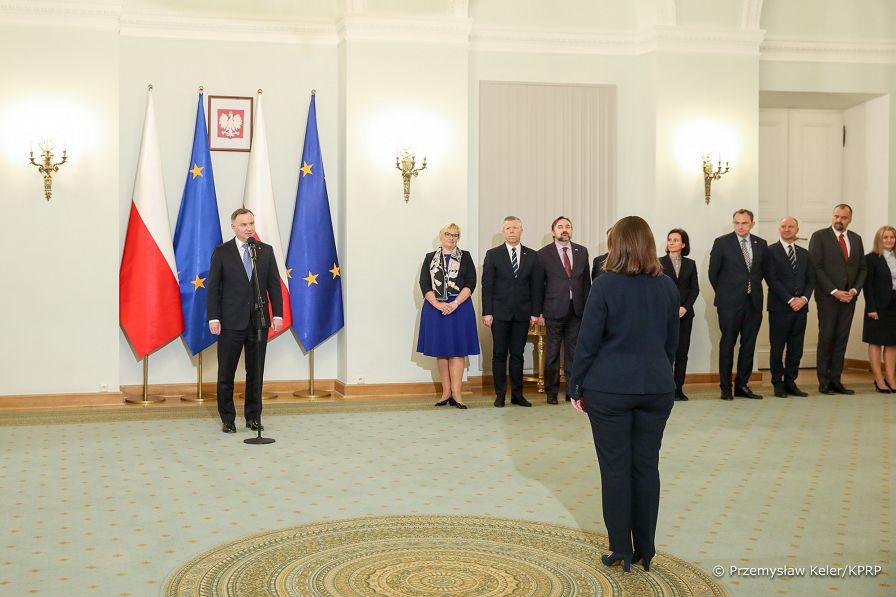 08__Andrzej_Duda_Magdalena_Rzeczkowska_powolanie_Minister_finansow_20220426_PK015958.jpg