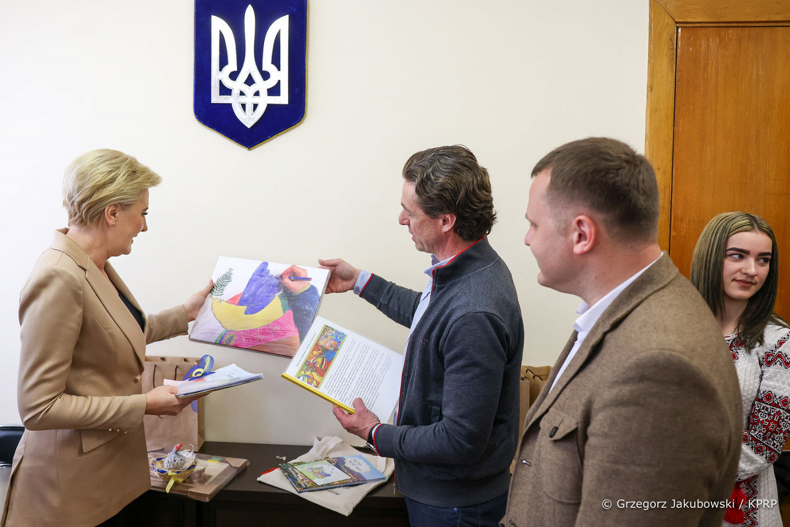003_Agata_Kornhauser-Duda_Ukraina_Kamieniec_Podolski_20220428_GJB_9707.jpg [389.27 KB]