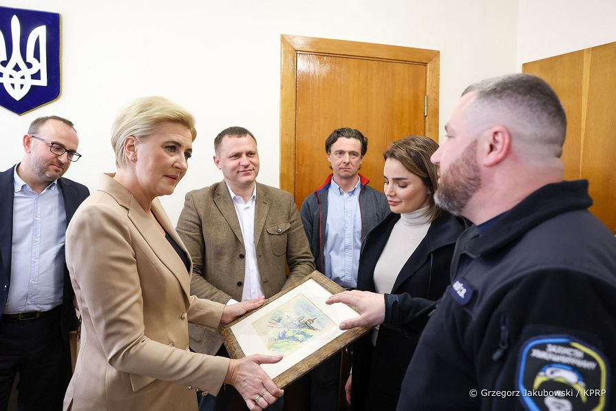 028_Agata_Kornhauser-Duda_Ukraina_Kamieniec_Podolski_20220428_GJB_9717.jpg