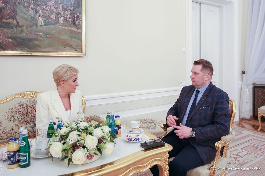 01_AKD_Min_Czarnek_20220404_PK012173.jpg