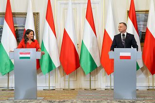 013_Andrzej_Duda_wizyta_prezydent_Wegier_Katalin_Novak_20220517_JSZ_1304.jpg