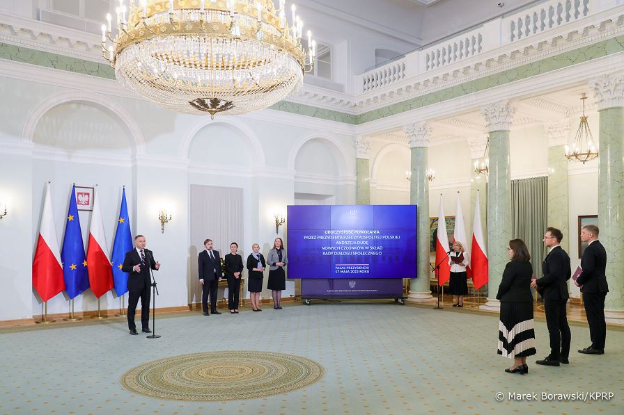 07_PAD_Rada_Dialogu_Spolecznego_20220517_MBO28742.jpg