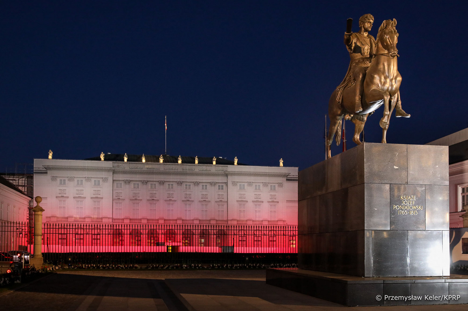 02_Iluminacja_Palac_20220502_PK017877.jpg [306.25 KB]