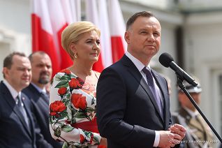 013_Para_Prezydencka_Dzien_Flagi_Belweder_20220502_GJB_2792.jpg