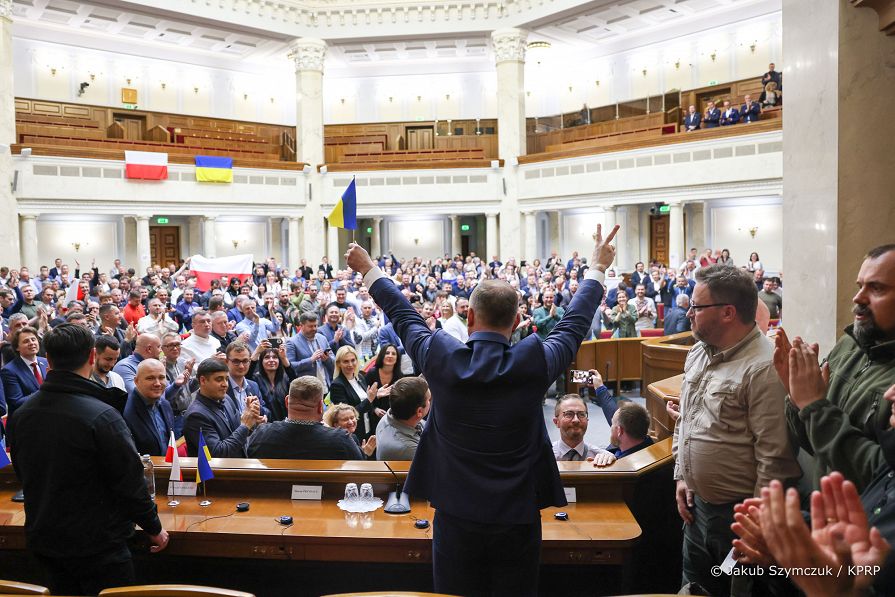 046_Andrzej_Duda_Ukraina_parlament_Zelenski_20220522_JSZ_3274.jpg