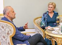 002_Agata_Kornhauser-Duda_spotkanie_wydawca_20220525_GJB_9350.jpg