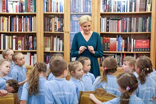 002_Agata_Kornhauser-Duda_spotkanie_przedszkolaki_20220525_GJB_8662.jpg