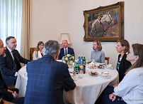 02__Andrzej_Duda_Susan_Woicicki _Prezes_Yutube_20220527_JSZ_3994.jpg