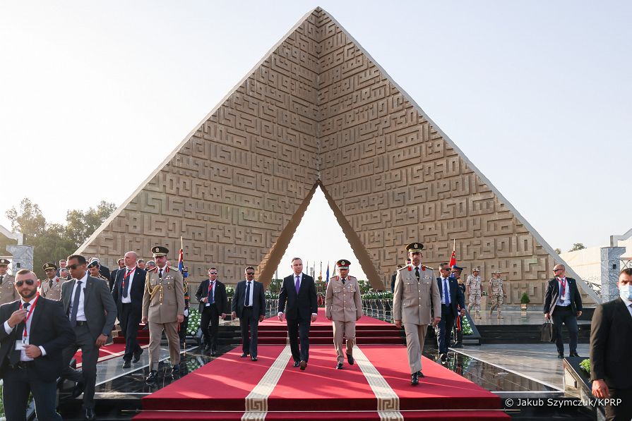 12__Andrzej_Duda_Grob_Nieznanego_Zolnierza_Egipt_20220529_JSZ_8280.jpg