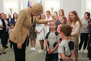 003_Agata_Kornhauser-Duda_spotkanie_rodziny_ukrainskie_20220505_PK010084.jpg