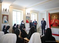 09__Adam_Kwiatkowski_odzaczenia_Siostrom_Franciszkanom_Rodziny_Maryi_20220506_ERB59384.jpg