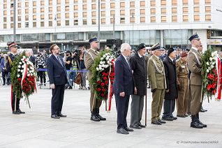 05__Pawel_Szrot_ 77_rocznica_zakonczenia_II_wojny_swiatowej_20220508_PK029705.jpg