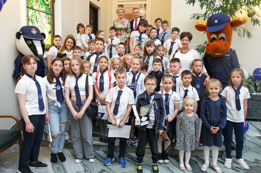 025_Andrzej_Duda_Agata_Kornhauser-Duda_Bezpieczne_Wakacje_20220601_PK017137.jpg