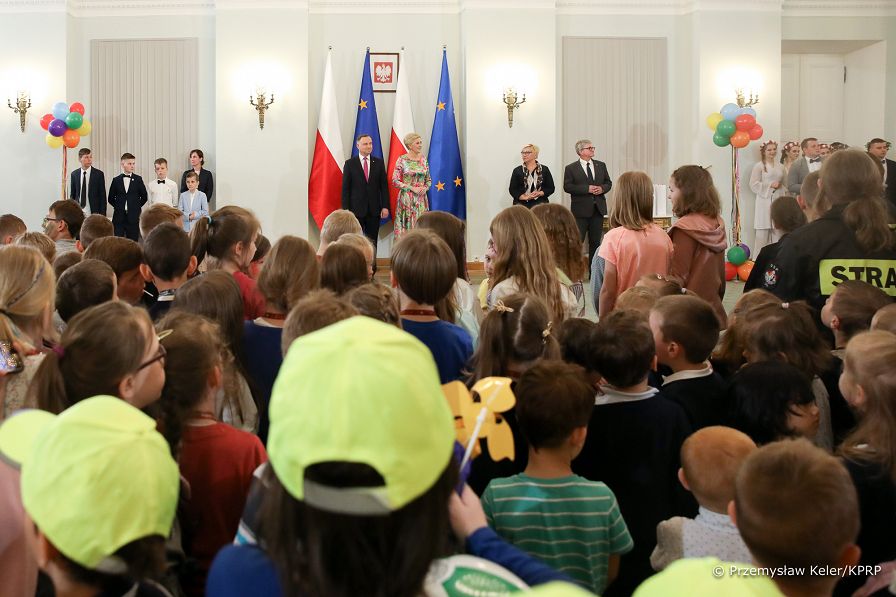 08__Andrzej_Duda_Agata_Kornhauser_Duda_Bezpieczne_Wakacje_20220601_PK011143.jpg