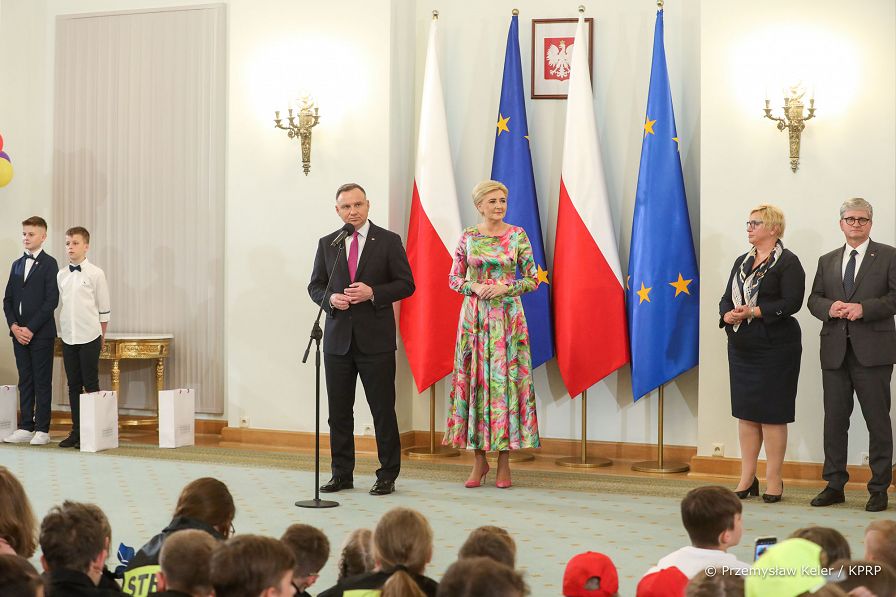 013_Andrzej_Duda_Agata_Kornhauser-Duda_Bezpieczne_Wakacje_20220601_PK027005.jpg