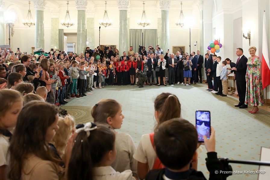 02__Andrzej_Duda_Agata_Kornhauser_Duda_Bezpieczne_Wakacje_20220601_PK011093.jpg