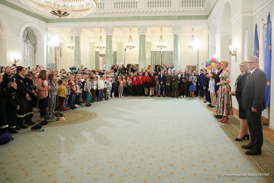 05__Andrzej_Duda_Agata_Kornhauser_Duda_Bezpieczne_Wakacje_20220601_PK011122.jpg