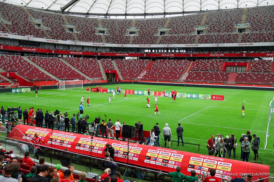 10_PAD_Z_Podworka_na_Stadion_20220614_275A6648.jpg