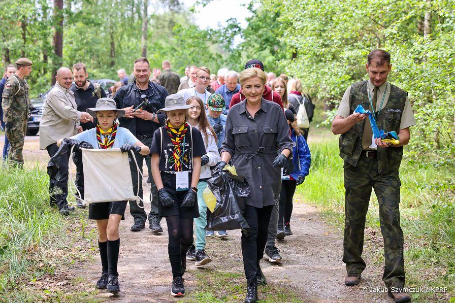 010_Para_Prezydencka_Akcja_SprzataMY_20220615_JS__7207.jpg