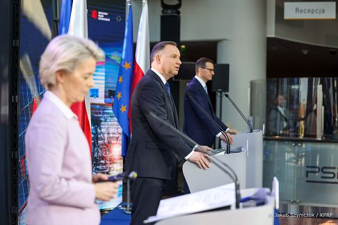 013_Andrzej_Duda_PMM_Ursula_vd_Leyen_konferencja_20220602_JS__9367.jpg