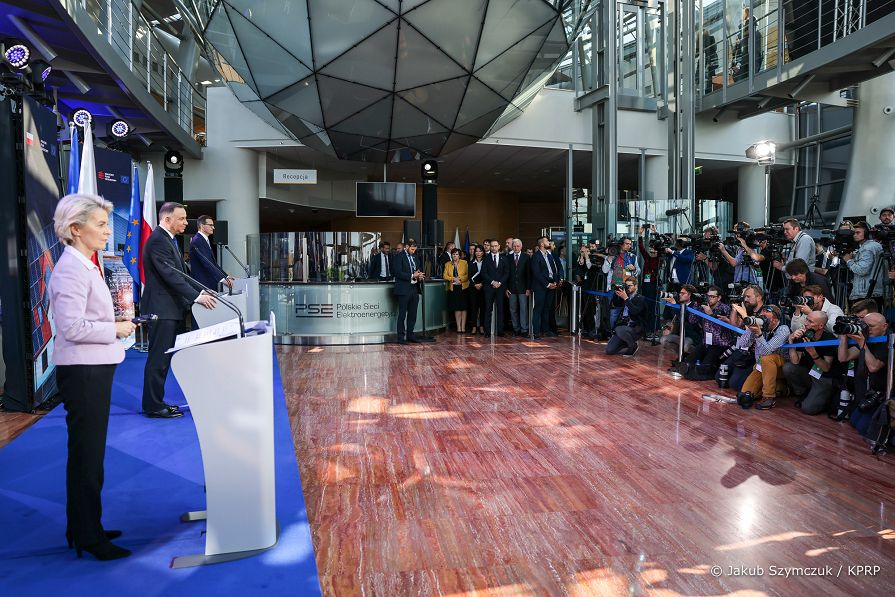 014_Andrzej_Duda_PMM_Ursula_vd_Leyen_konferencja_20220602_JSZ_0065.jpg
