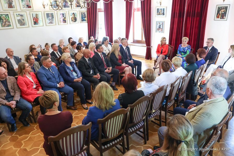 010_Agata_Kornhauser-Duda_spotkanie_Poniatowa_20220602_GJB_5774.jpg