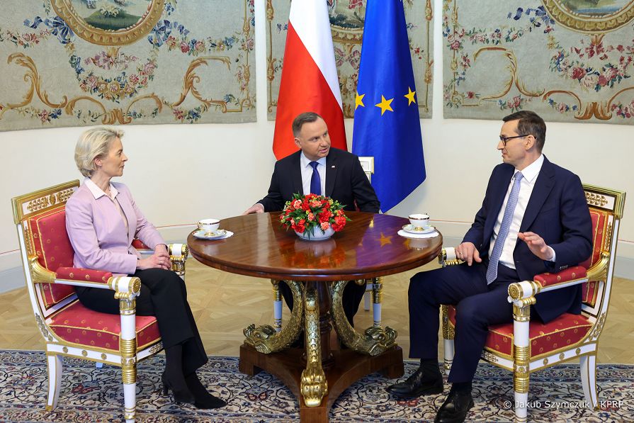 004_Andrzej_Duda_PMM_Ursula_vd_Leyen_EU_20220602_JSZ_9695.jpg