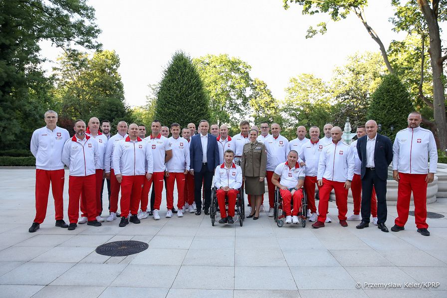 09__Andrzej_Duda_Druzyna_Team_Invictus_Poland_20220622_PK014896.jpg