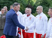 03__Andrzej_Duda_Druzyna_Team_Invictus_Poland_20220622_PK014605.jpg