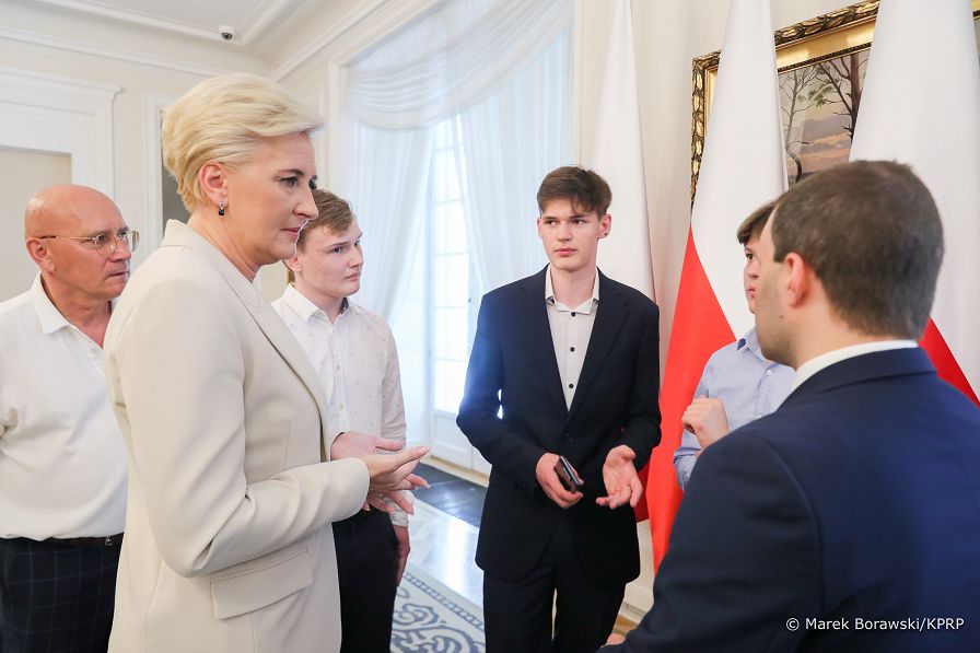 16__Agata_Kornhauser_Duda_laureaci_Olimpiady_Historii_Polski_dla_Polonii _20220627_MB2_4551.jpg