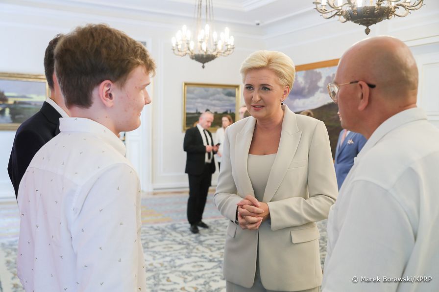 15__Agata_Kornhauser_Duda_laureaci_Olimpiady_Historii_Polski_dla_Polonii _20220627_MB2_4534.jpg